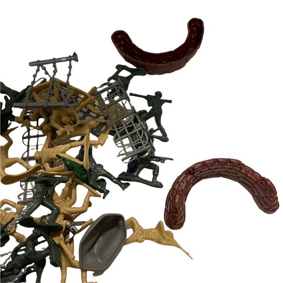 True Heroes Military Forces 72 Piece Set Plus Storage Container Toys R Us - Picture 4 of 7